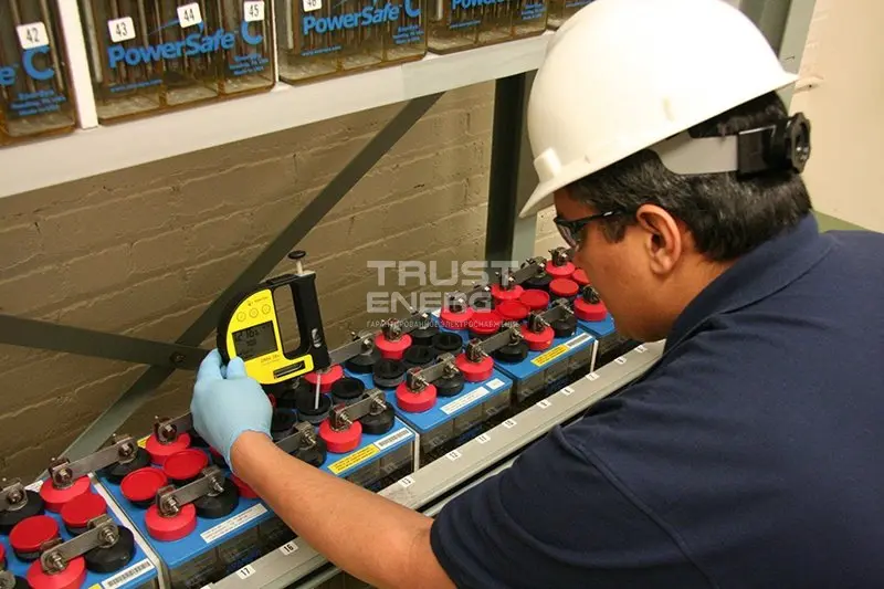 Техническое обслуживание ИБП в Новокузнецке Техническое обслуживание ИБП в Новокузнецке